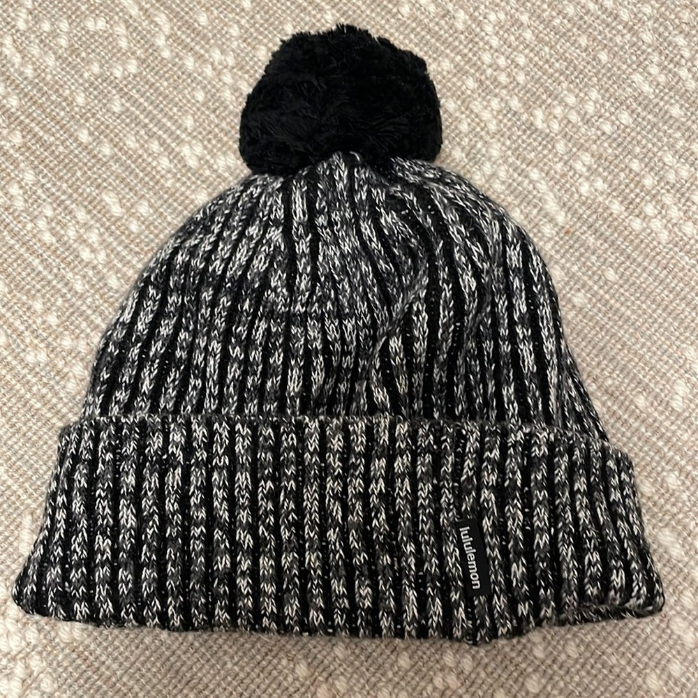 Lululemon beanie